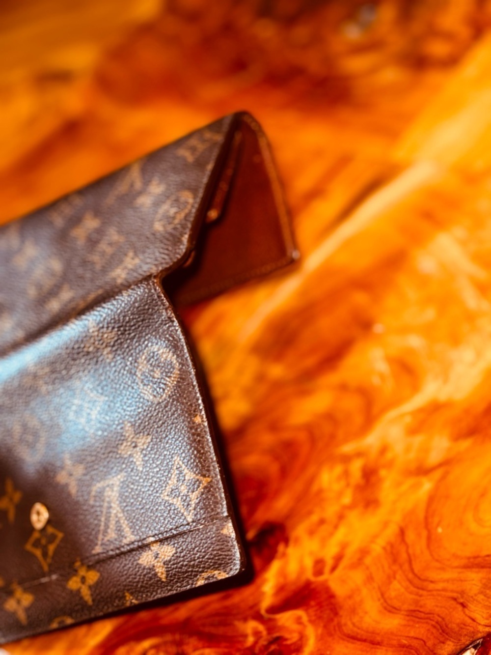 Louis Vuitton Monogram Porte
Tresor International Trifold Long
Wallet/ - Picture 7 of 17